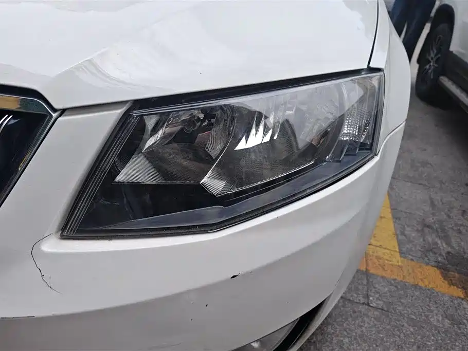 Skoda Octavia 2015 — фото 5