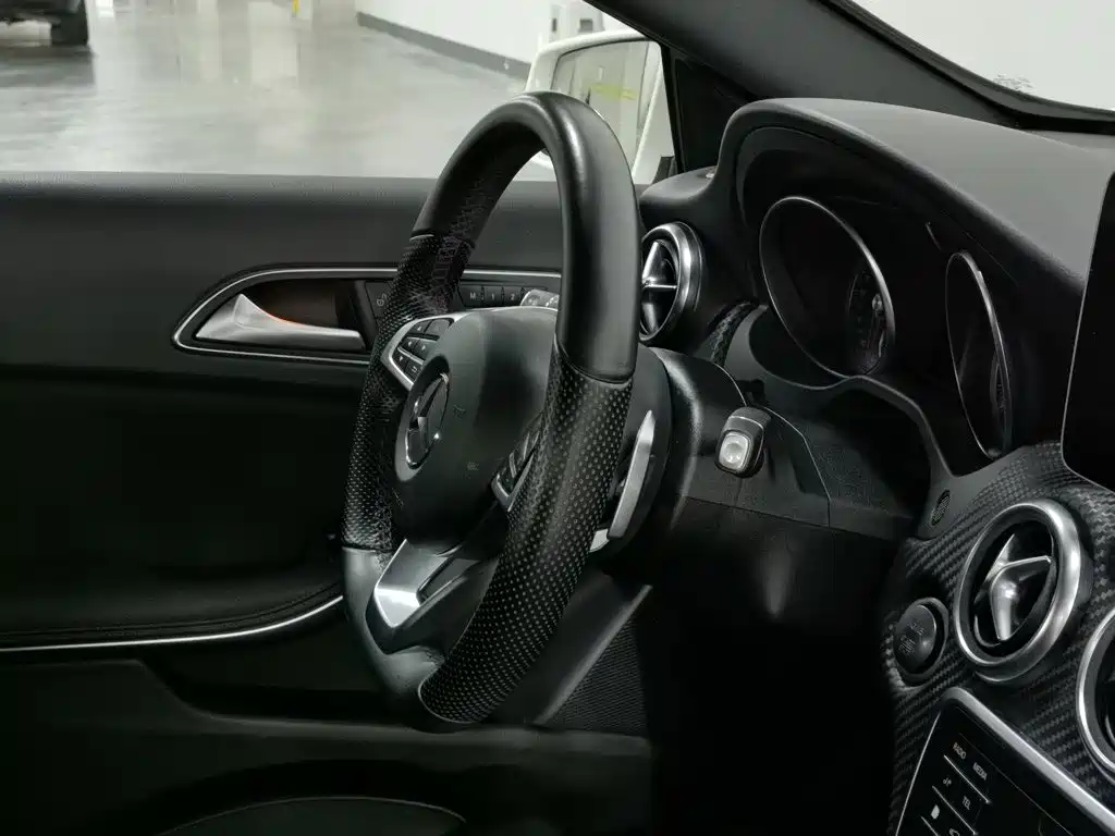 Mercedes-Benz A-Class 2018 — фото 22