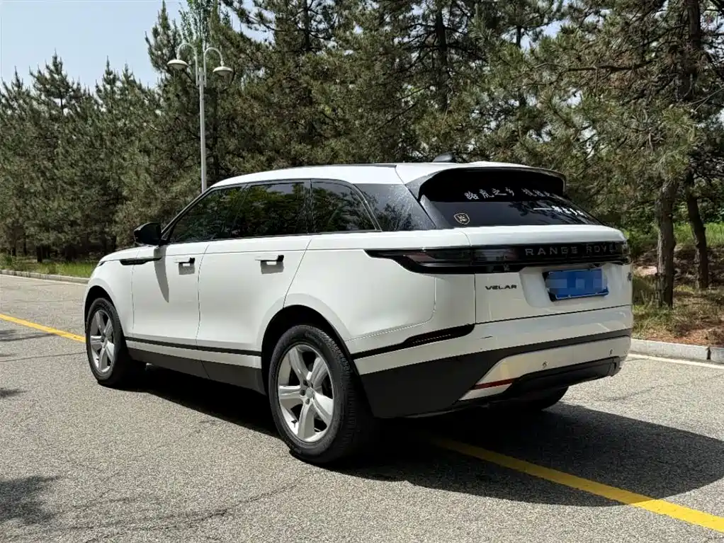 Land Rover Velar 2024 — фото 9