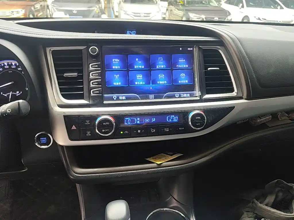 Toyota Highlander 2020 — фото 13