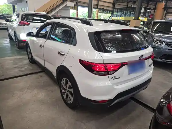 Kia KX CROSS 2019