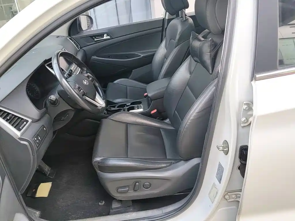 Hyundai Tucson 2017 — фото 15