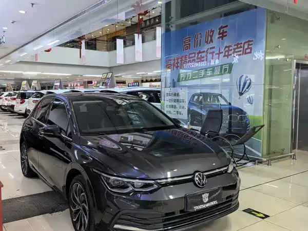 Volkswagen Golf 2022