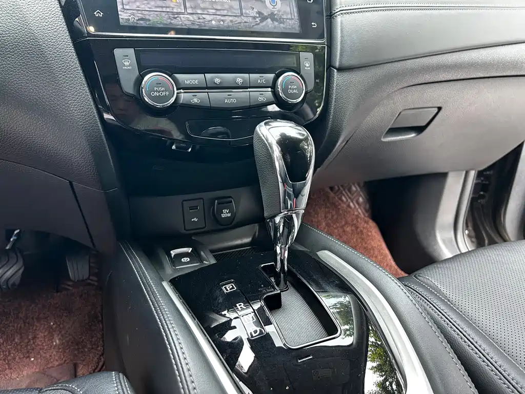 Nissan X-Trail 2020 — фото 11