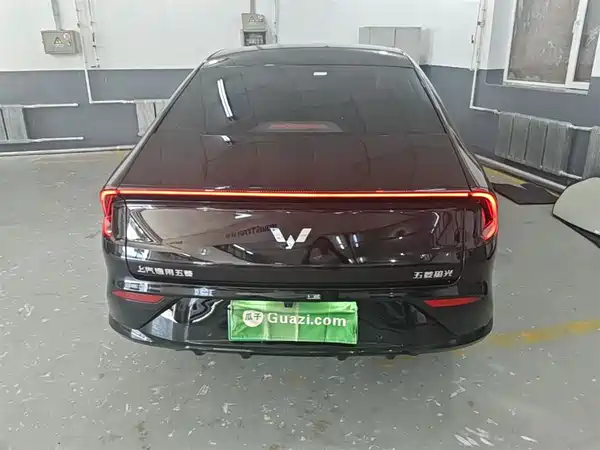 Wuling Starlight 2025