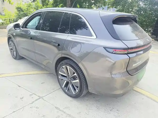 Li Auto L6 2024
