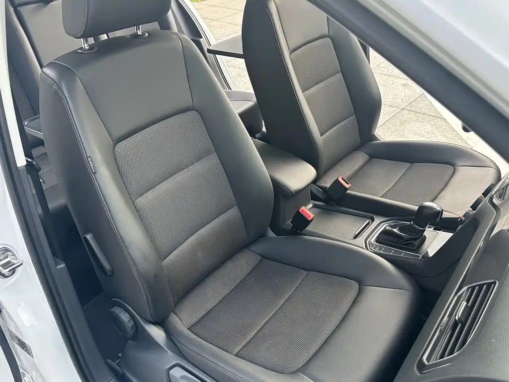 Volkswagen Golf Jialu 2018 — фото 18
