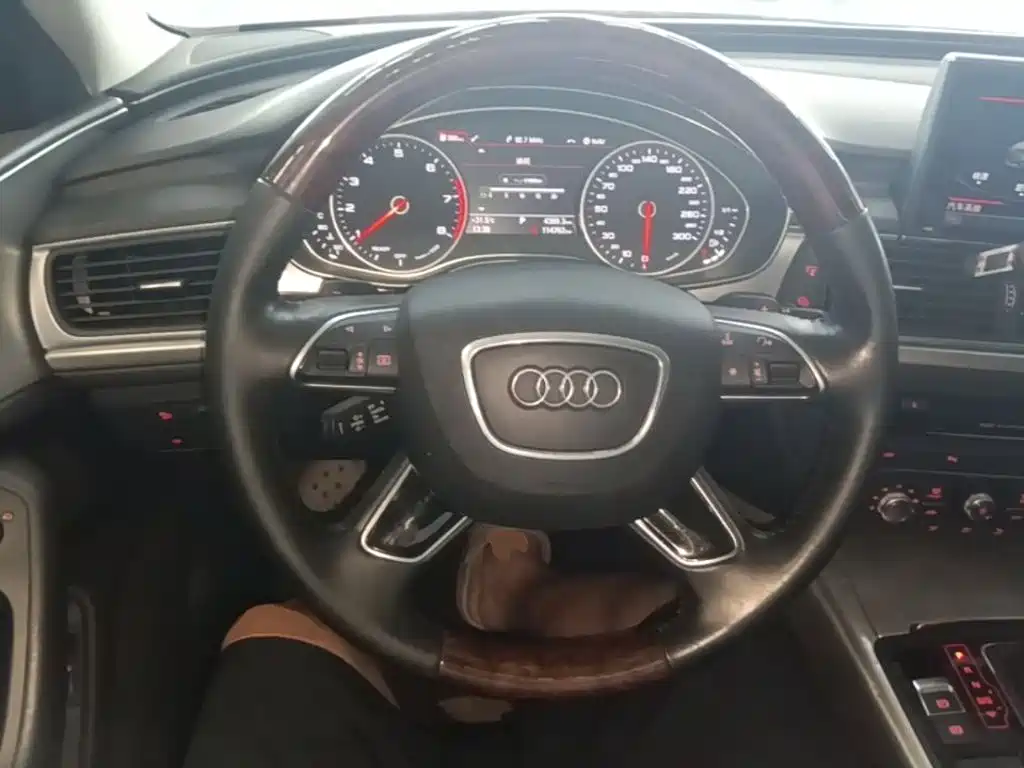 Audi A6L 2016 — фото 11