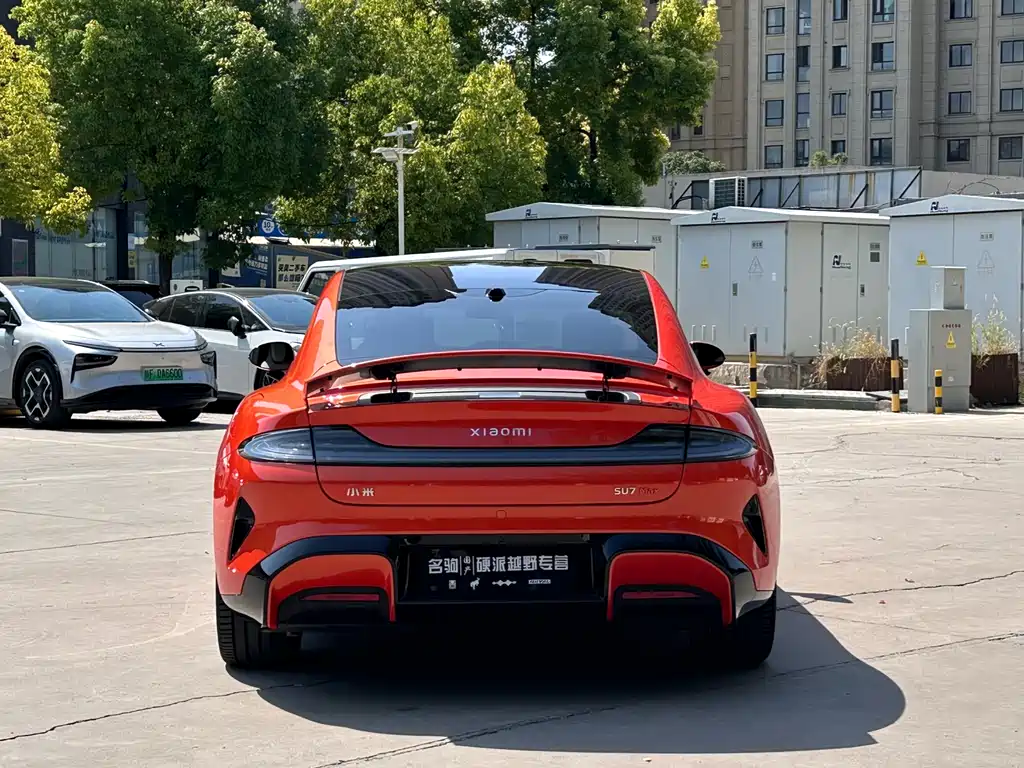 Xiaomi SU7 2025