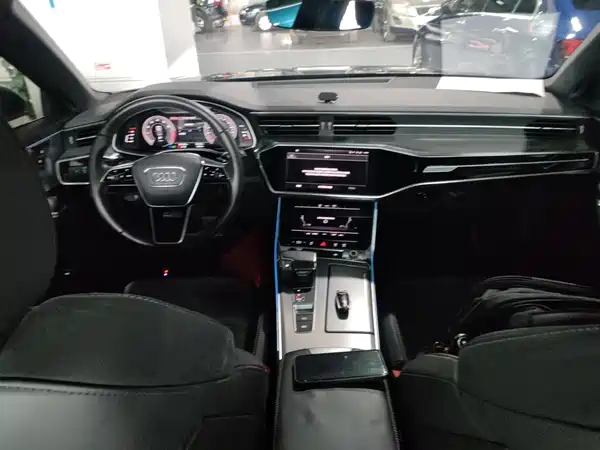 Audi A6L 2021