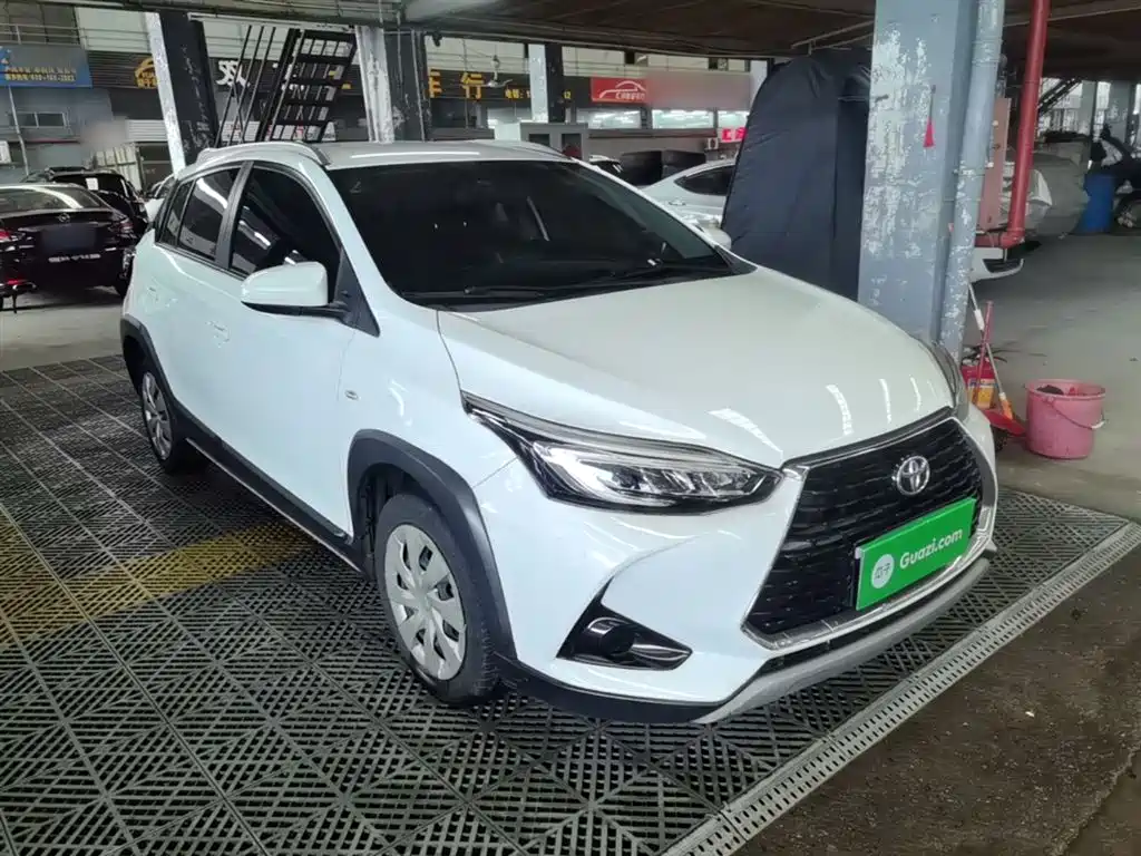 Toyota Yaris L 2020 — фото 4
