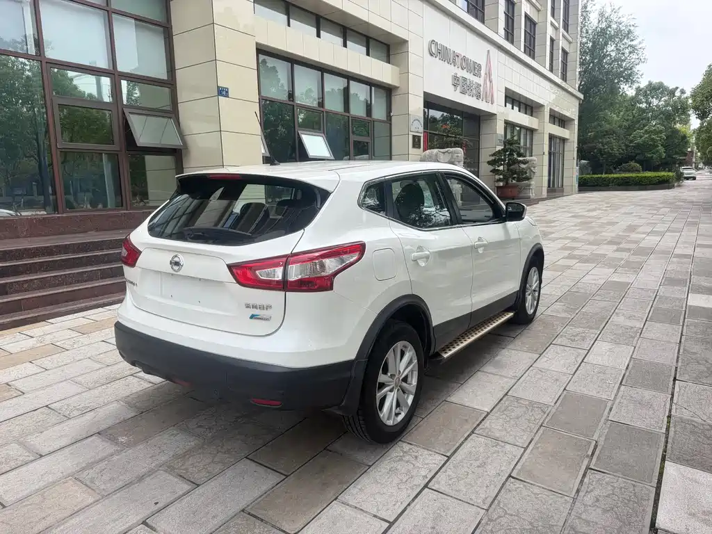 Nissan Qashqai 2017 — фото 9