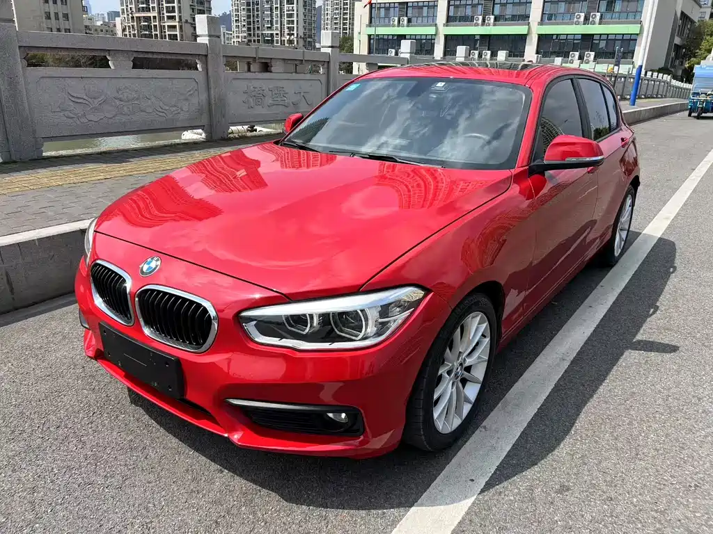 BMW 1 Series 2016 — фото 1