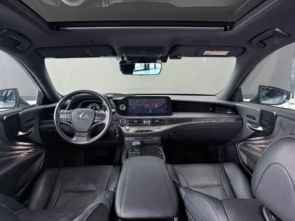 Lexus LS 2021 — фото 13