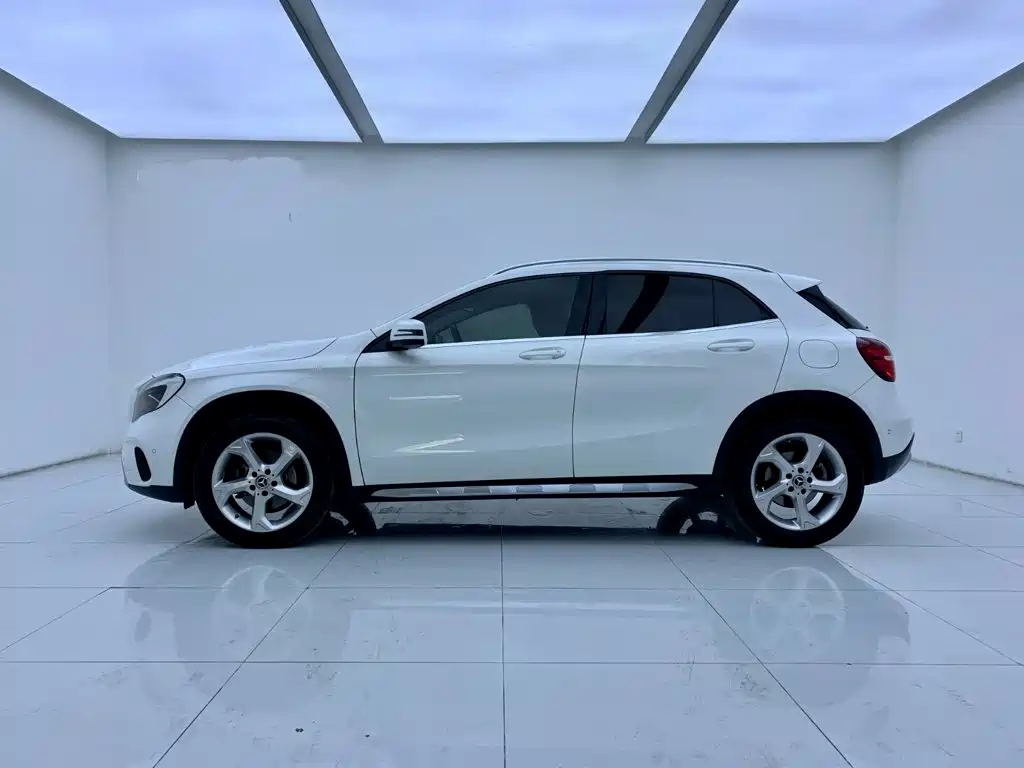 Mercedes-Benz GLA 2019
