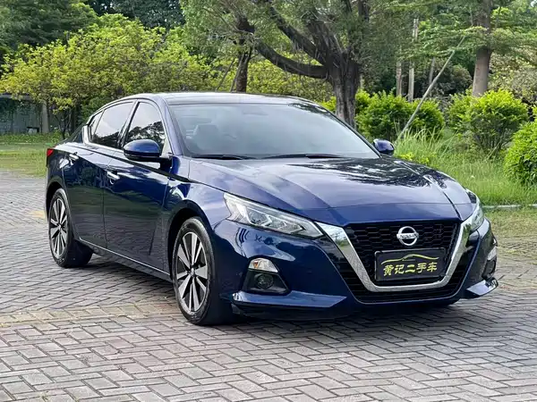 Nissan Teana 2022