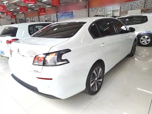 Peugeot 408 2024