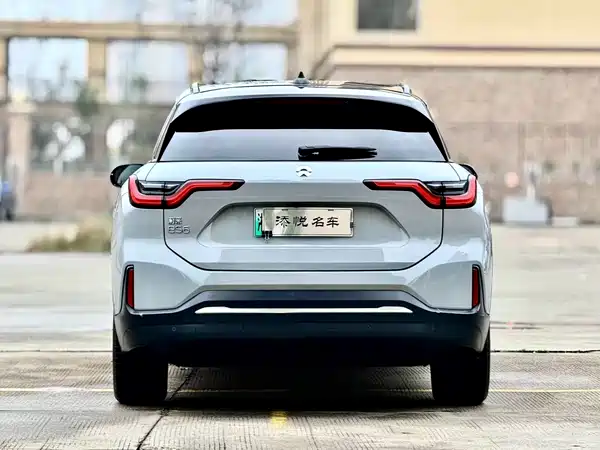 NIO ES6 2021