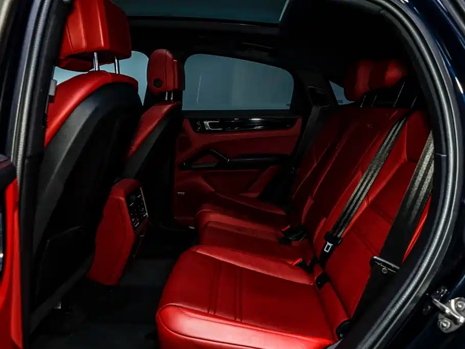 Porsche Cayenne 2020 — фото 10
