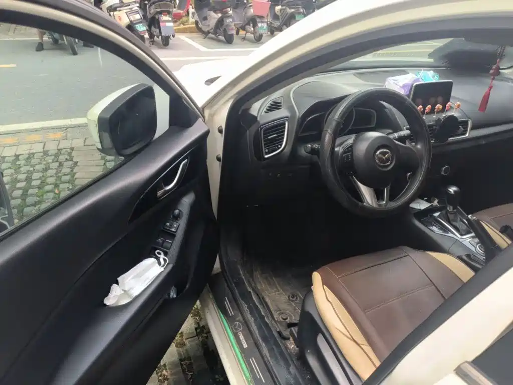 Mazda 3 Angkesela 2015 — фото 14
