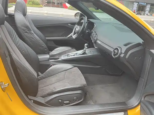 Audi TT 2015