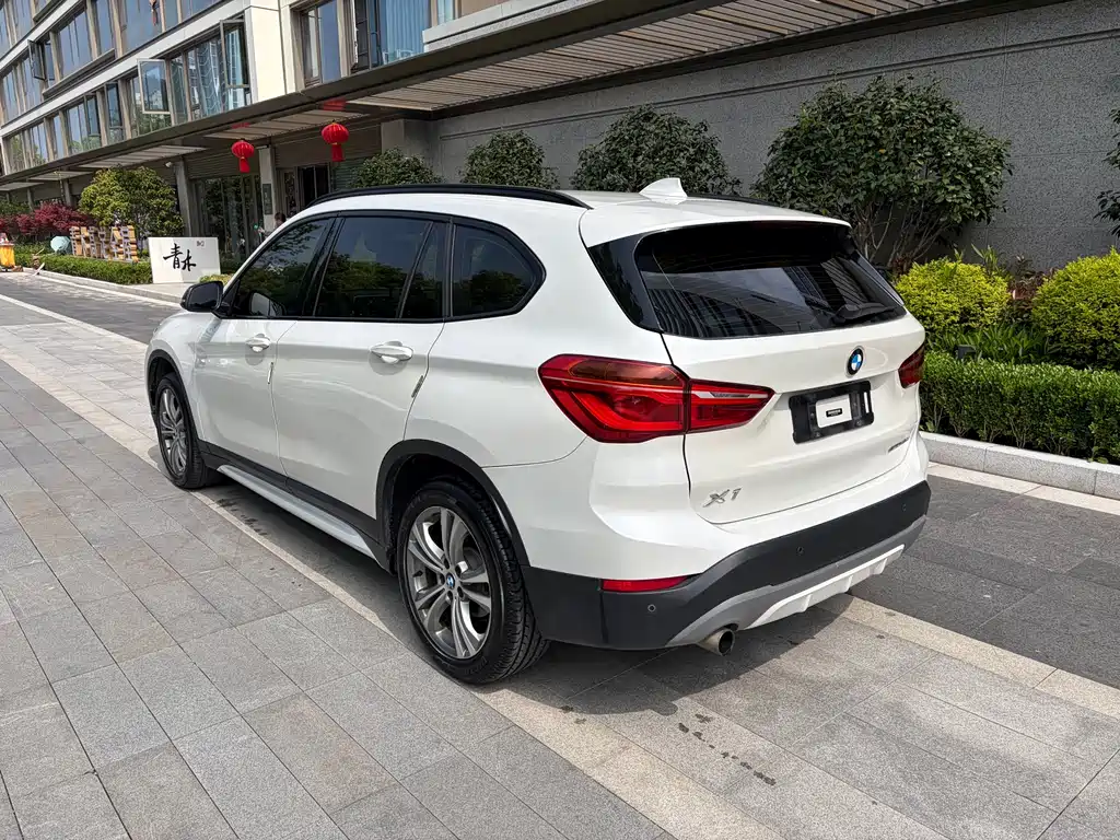 BMW X1 2018 — фото 4