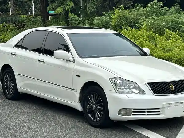 Toyota Crown 2006