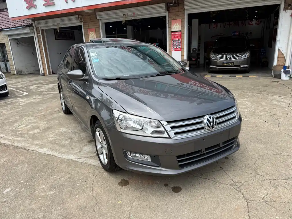 Volkswagen Santana 2015