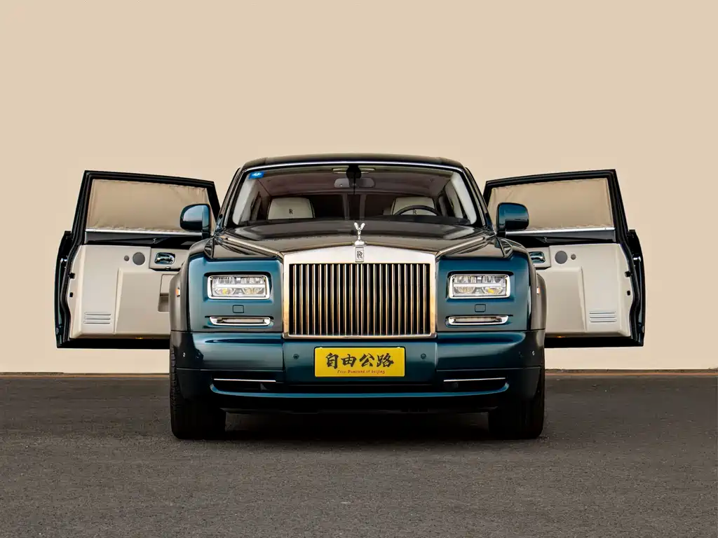 Rolls-Royce Phantom 2013 — фото 3