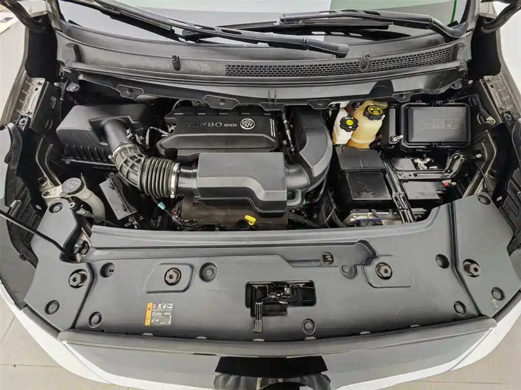 Buick GL8 2024