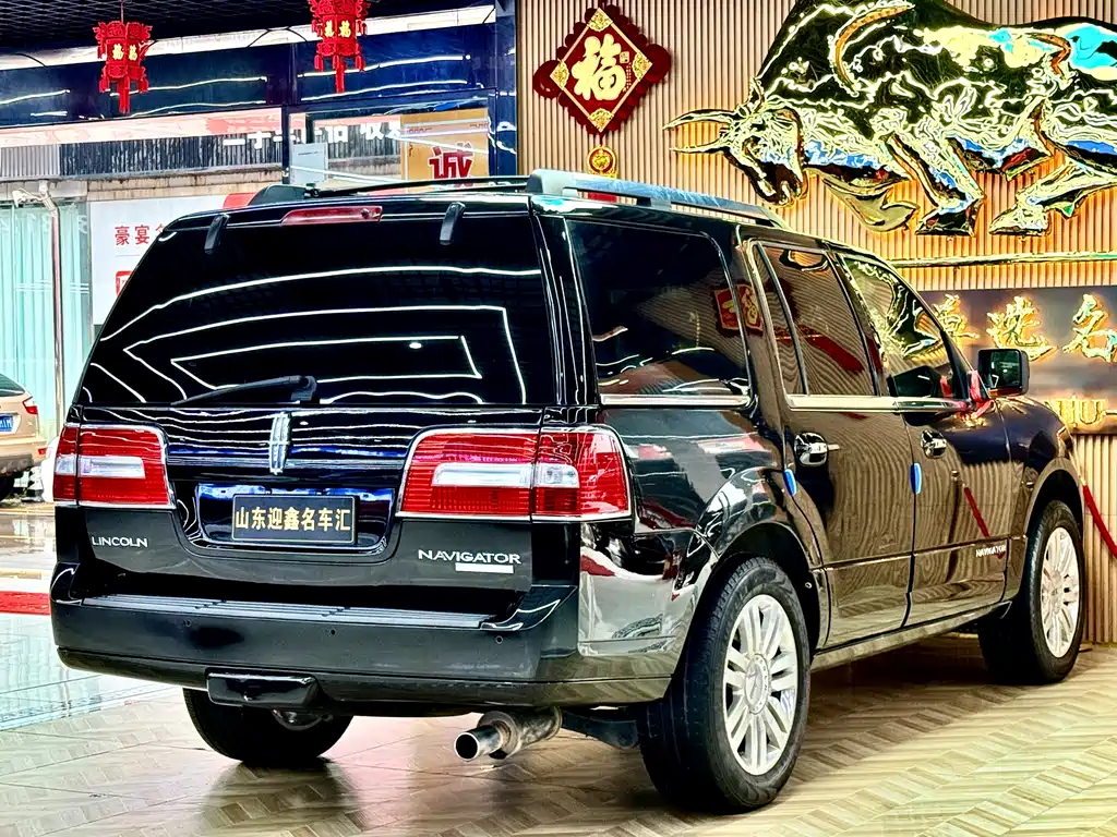 Lincoln Navigator 2012 — фото 13