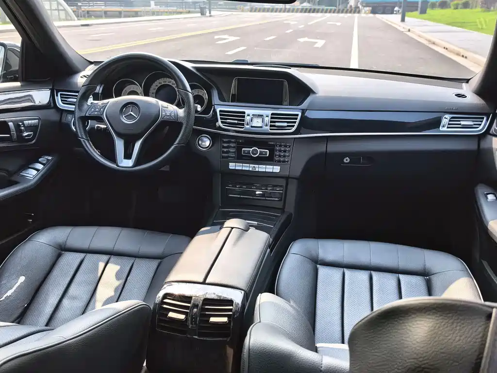 Mercedes-Benz E-Class 2015 — фото 9