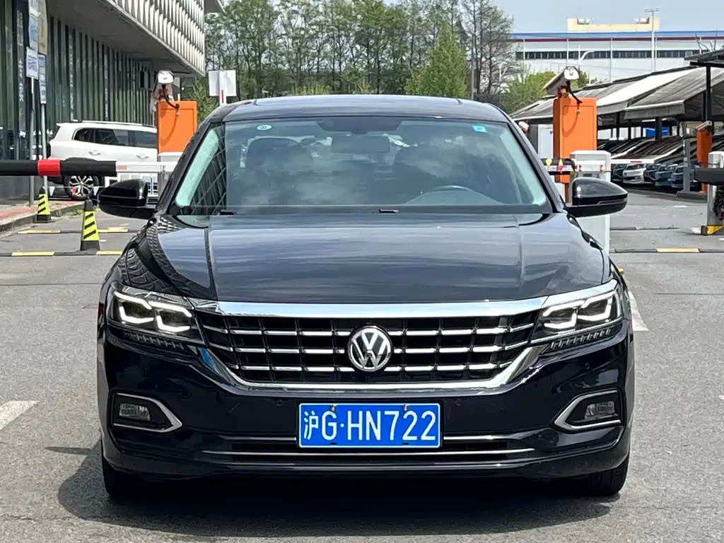 Volkswagen Passat 2019 — фото 2