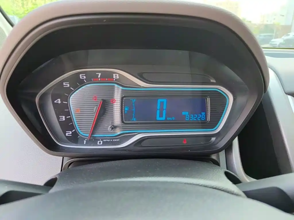 Chevrolet Aveo 2015 — фото 12