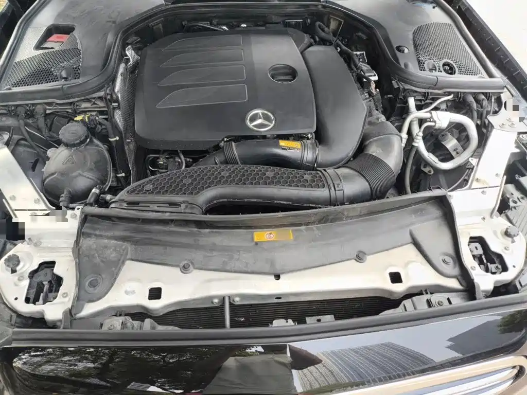 Mercedes-Benz E-Class 2023 — фото 11