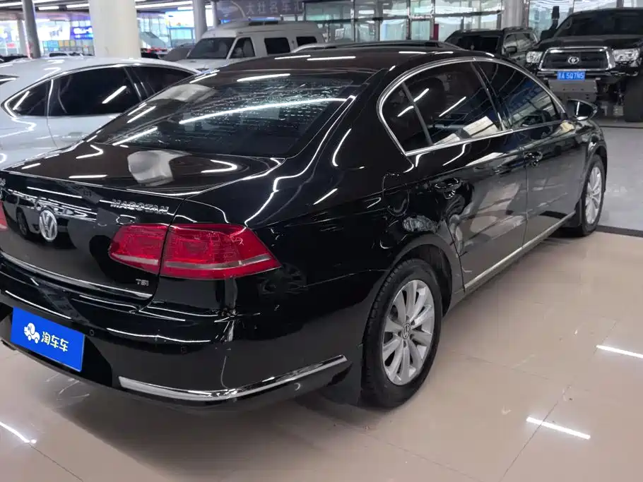 Volkswagen Magotan 2016