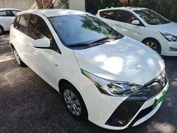 Toyota Yaris L 2016