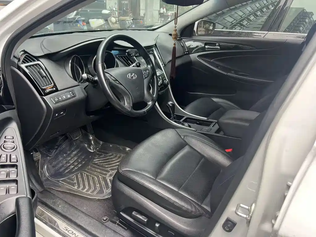 Hyundai Sonata 2015 — фото 8