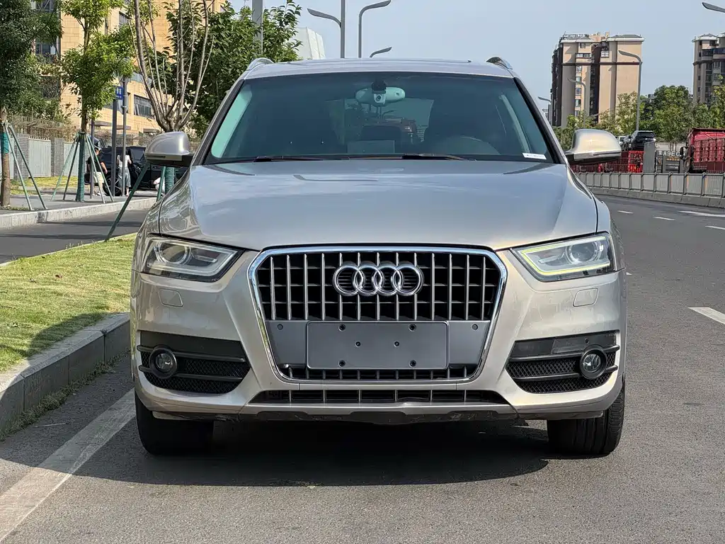 Audi Q3 2014