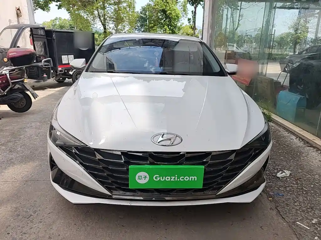 Hyundai Elantra 2021