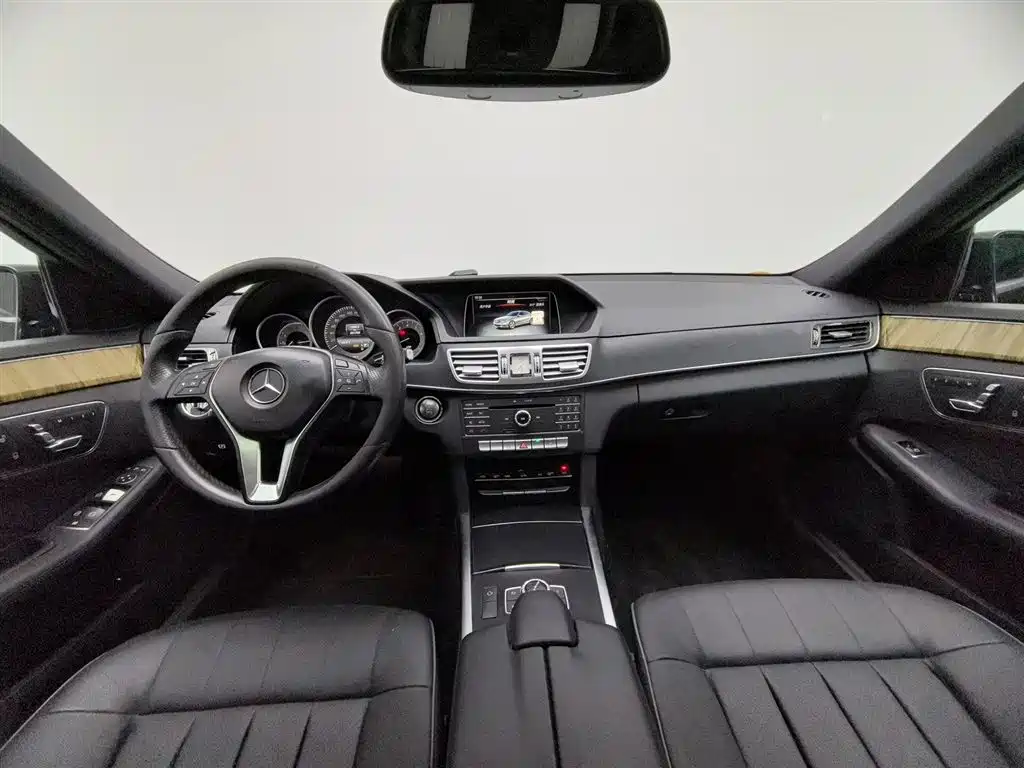 Mercedes-Benz E-Class 2016 — фото 5