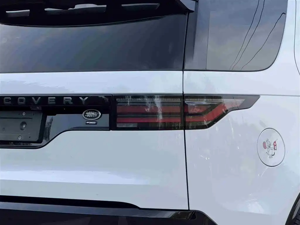Land Rover Discovery 2023 — фото 18