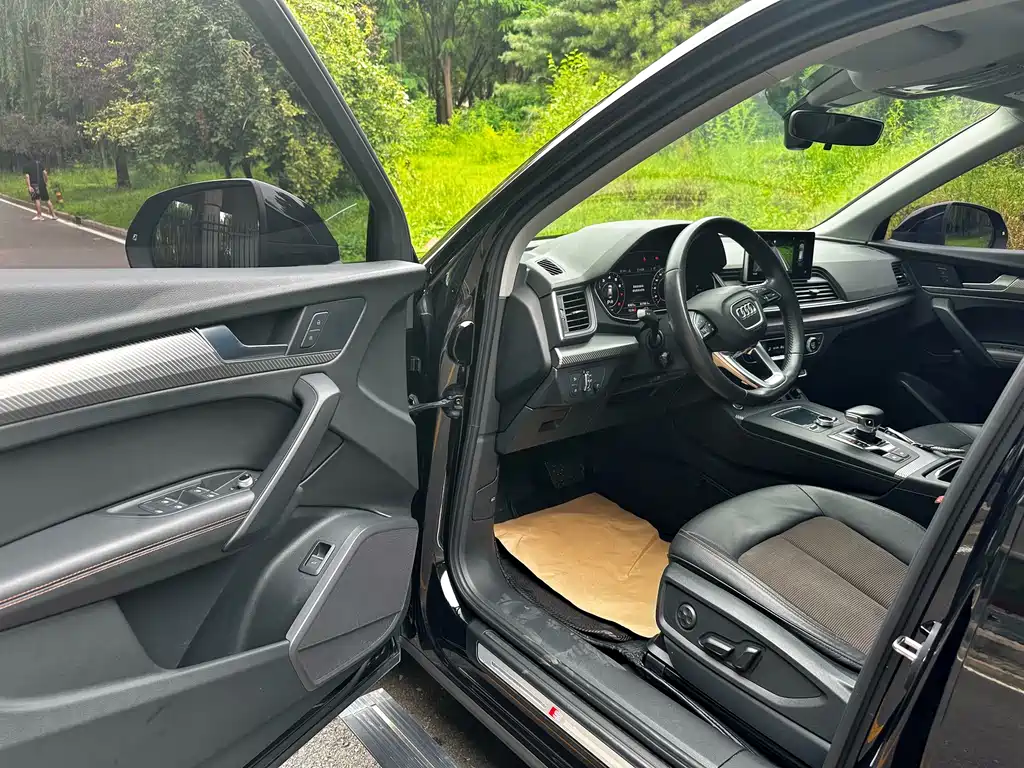 Audi Q5L 2019