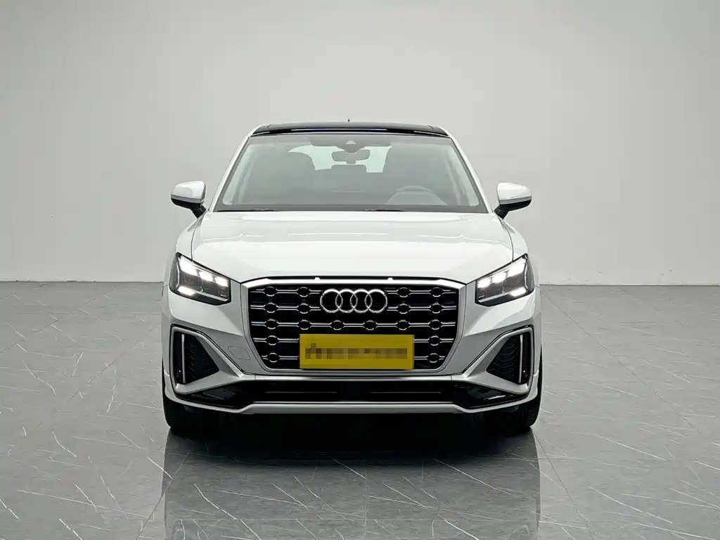 Audi Q2L 2022