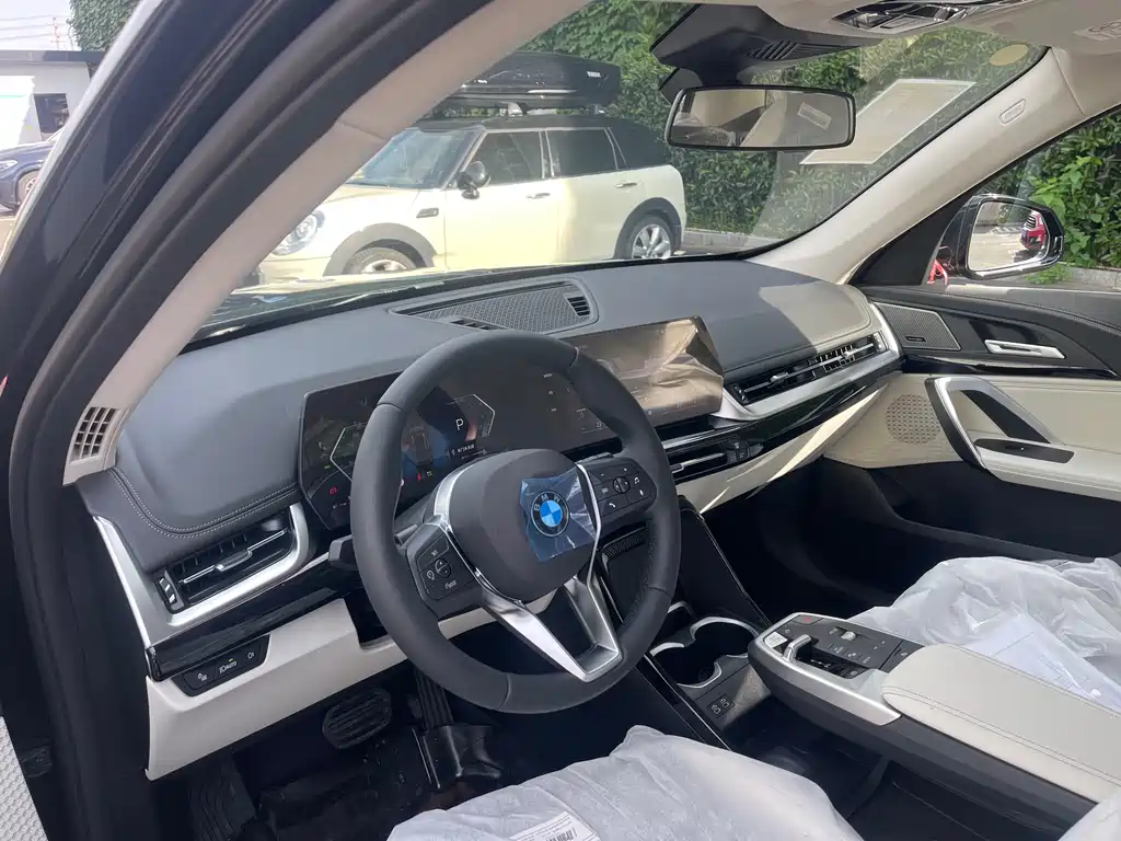 BMW X1 2025