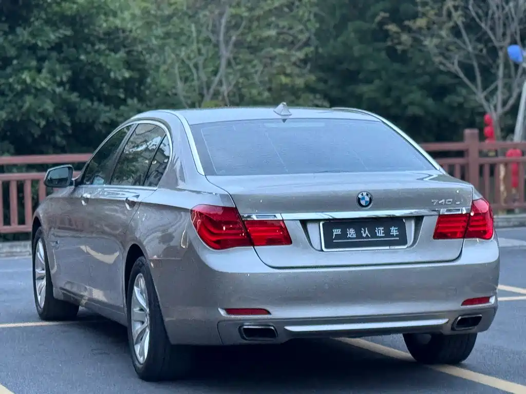 BMW 7 Series 2012 — фото 6