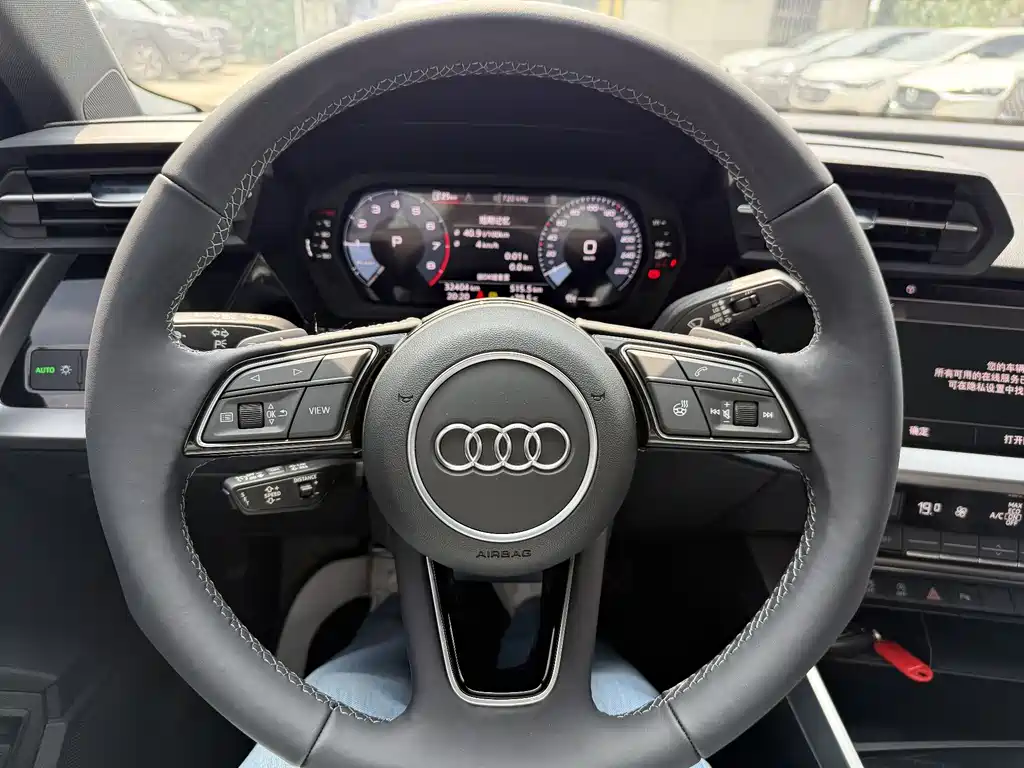 Audi A3 2022 — фото 10