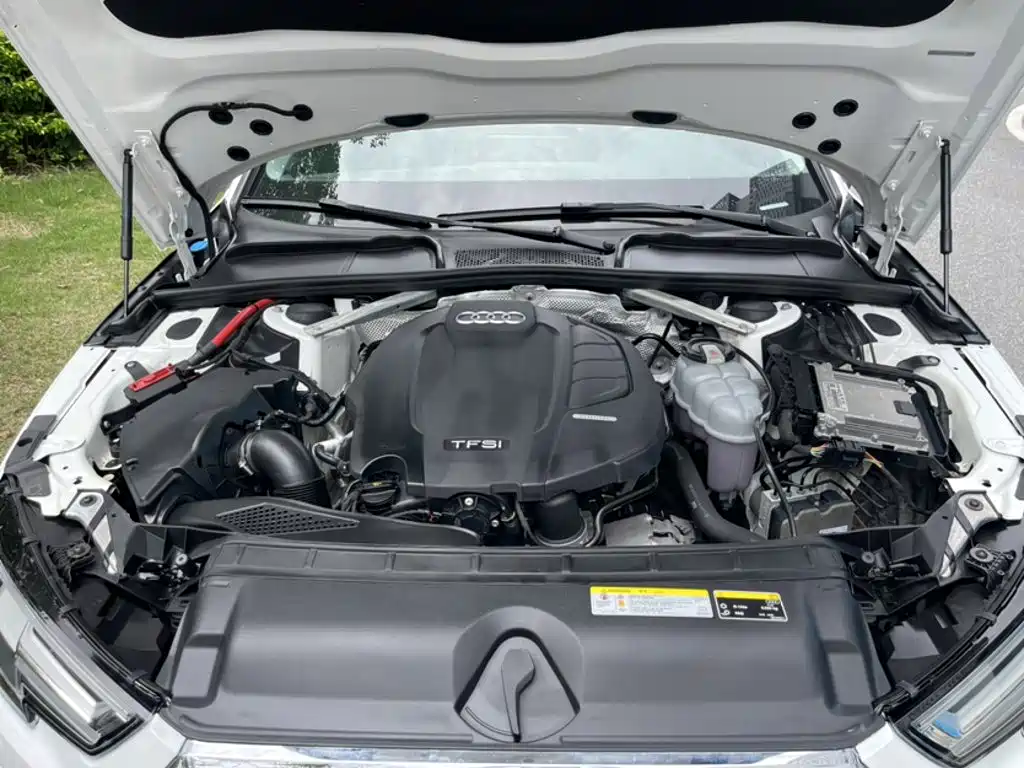 Audi A4L 2019