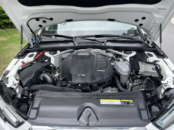 Audi A4L 2019