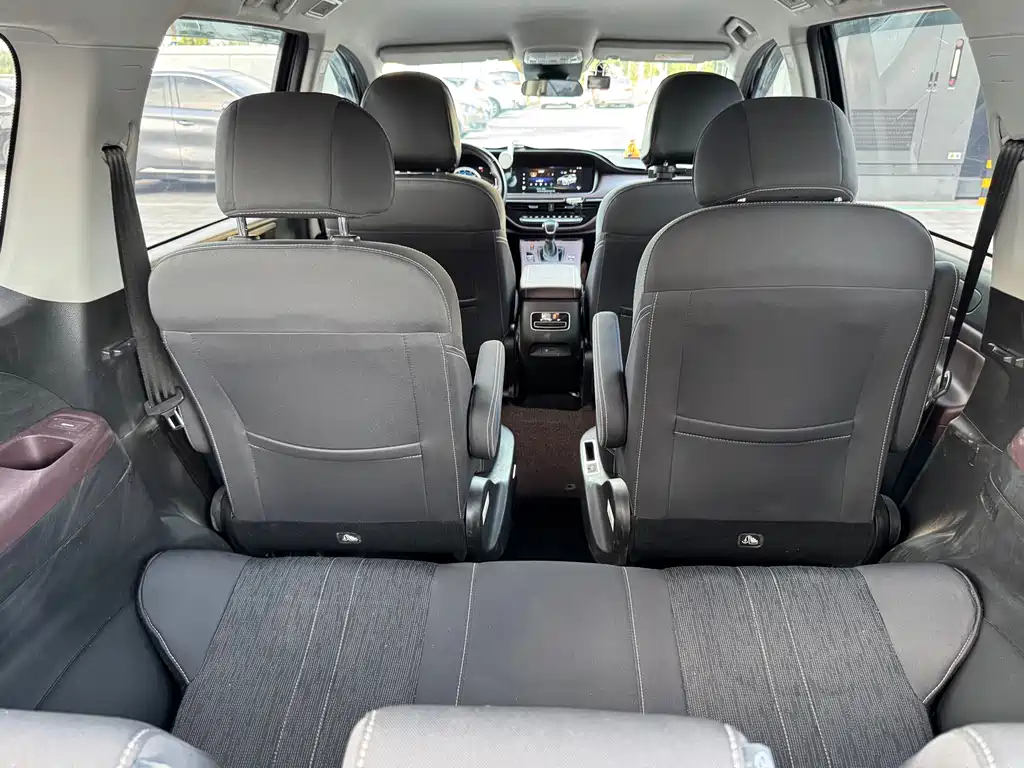 GAC Trumpchi M6 2023 — фото 17
